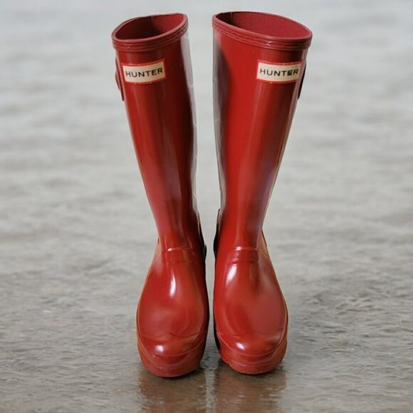 Hunter Shoes - HUNTER Original Tall Military Red Gloss Buckle Strap Rain Boots - US 5.5 (EU 37)